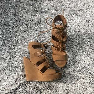 NUDE Heels Size: 7/8